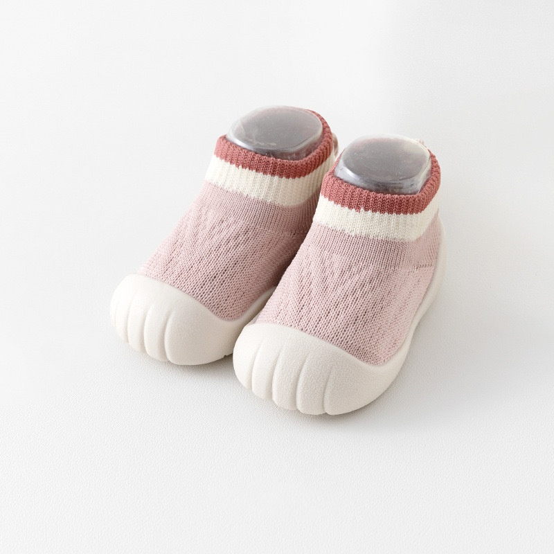 حذاء خطوات طفلك الأولى: أمان وراحة فائقة! 👶👟